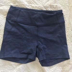 Outdoor Voices techsweat shorts S